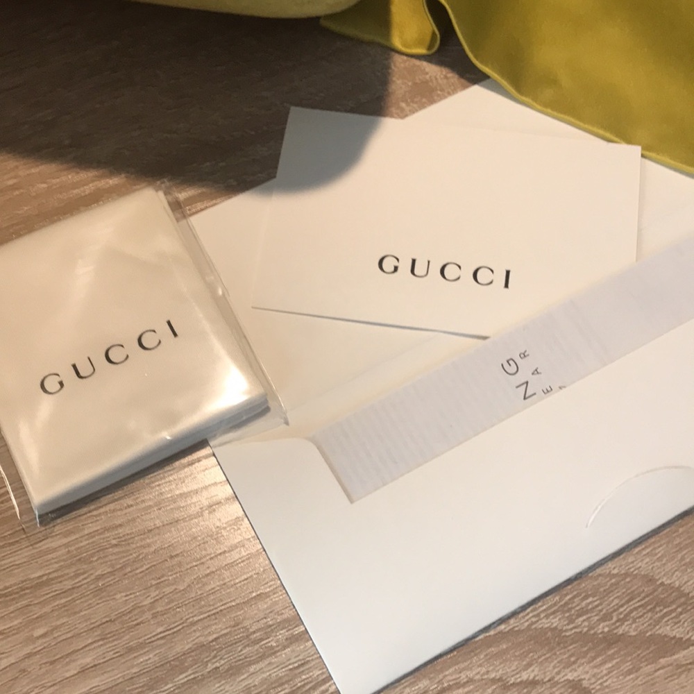 Gucci, Sunglasses - Picture 10 of 12